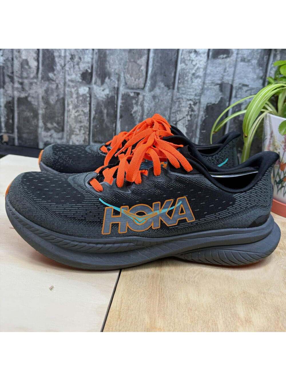 HOKA ONE ONE Mach 6 Black/Electric Tangerine Low Top Lace-Up Sneaker 1147790